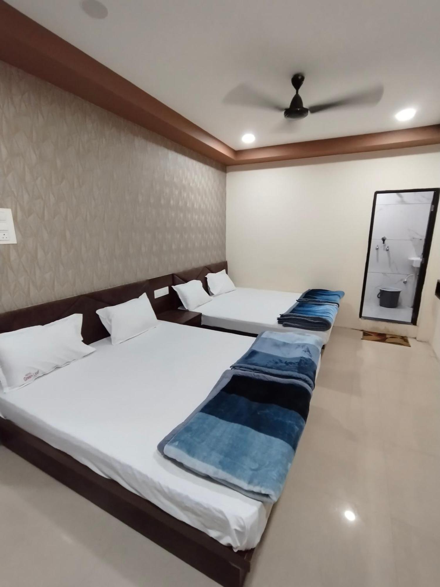 Green Leaf Hotel Уджайн Екстериор снимка